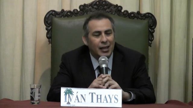 Iván Thays en el encuentro Testimonio de la narrativa peruana 2015 смотреть онлайн