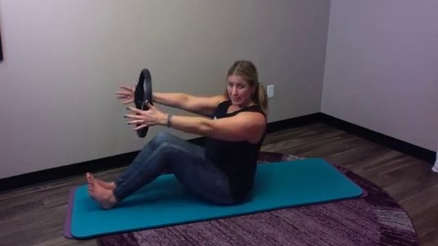 Roll Up Inspired Pilates Magic Circle Mini Workout смотреть онлайн