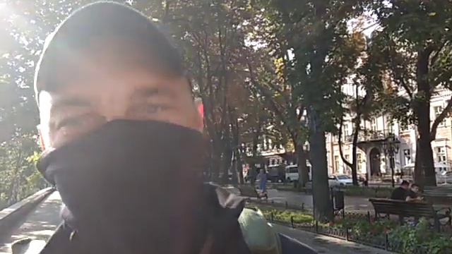 Перед сессией оцепили Приморский Бульвар от Потёмкинской Лестницы и не пускают к зданию на Думской смотреть онлайн