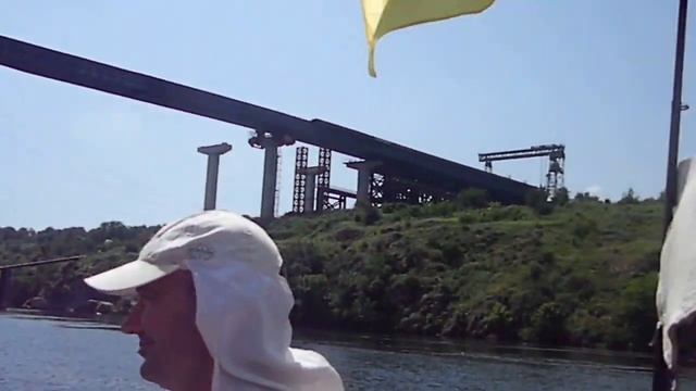 плывем под запорожским мостом смотреть онлайн