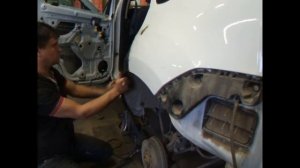 Замена части крыла Renault Duster