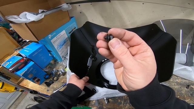 How to: Install Memphis Shades Road Warrior Fairing on a Harley Davidson Sportster 883 смотреть онлайн