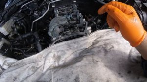 How to drill a broken bolt from an aluminum block head / Как высверлить сломанный болт