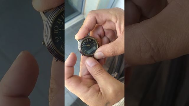 Часы Луч -кварцевый хронограф на пальцах смотреть онлайн