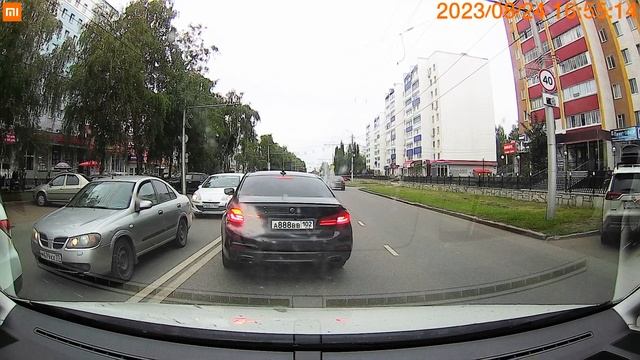 а888вв102 BMW поворот налево через две сплошные на улице коммунистическая Стерлитамак смотреть онлайн