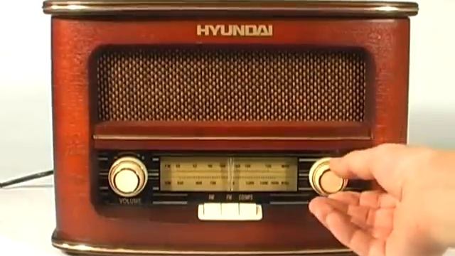 Retro CD přehrávač Hyundai RC 606 смотреть онлайн