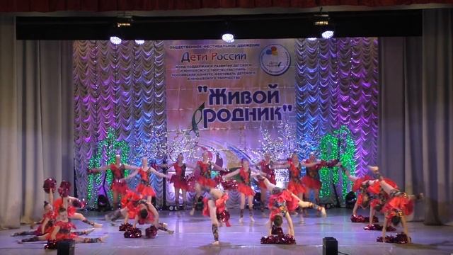 "LA-style" чир-данс. Школа танцев "Гран Па" смотреть онлайн