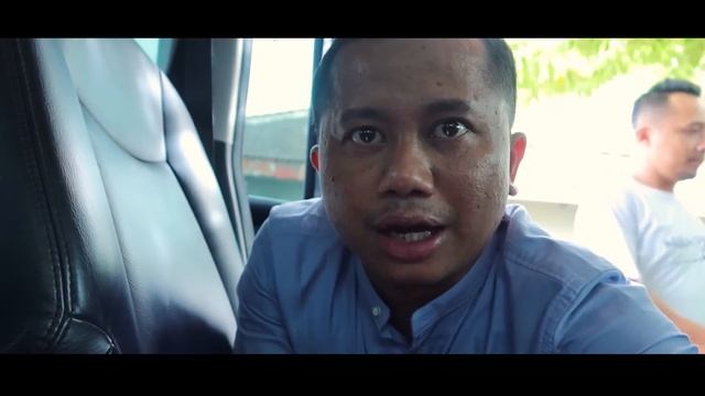Kijang Innova Barong untuk Guru Saya | Berburu Mobil Impian смотреть онлайн