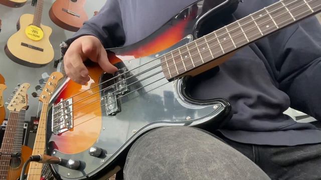 Бас-гитара Prodipe JB80MA Sunburst и комбо Bugera BXD15A смотреть онлайн