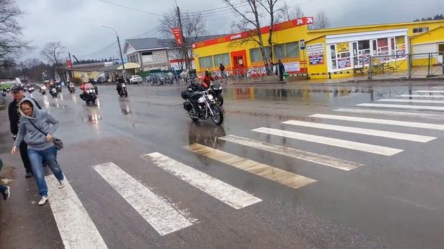 Байкерский клуб 'Ночные Волки' пос. Рощино Лен.обл смотреть онлайн