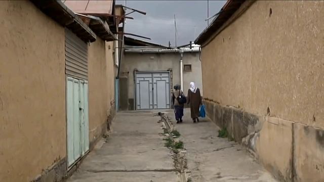 People of Tajikistan (song: Daler Nazarov- Az Sharsharai Muyat) смотреть онлайн