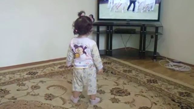 Супер танец Медины смотреть онлайн