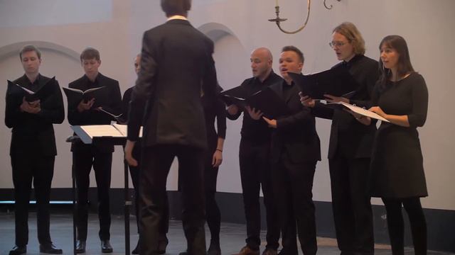 Kyrie - Missa pro defunctis a 4 - Tomás Luis de Victoria by Ensemble Illustre смотреть онлайн