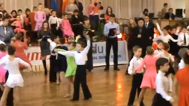 Макс.Кишинев.Ча-ча-ча.1.12.13 смотреть онлайн