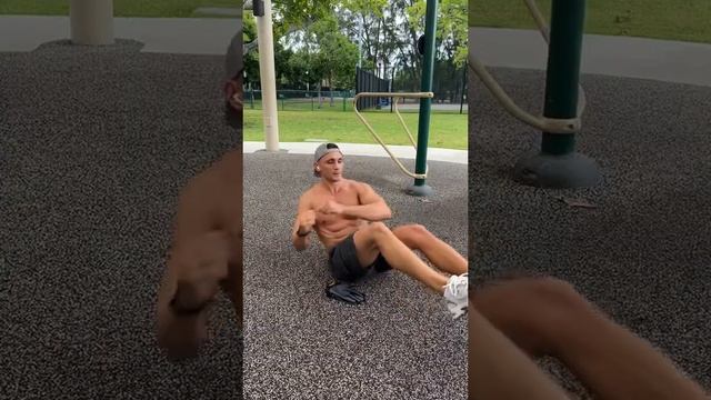 КАЧАЛ ПРЕСС 29 ДНЕЙ #biceps #workout смотреть онлайн