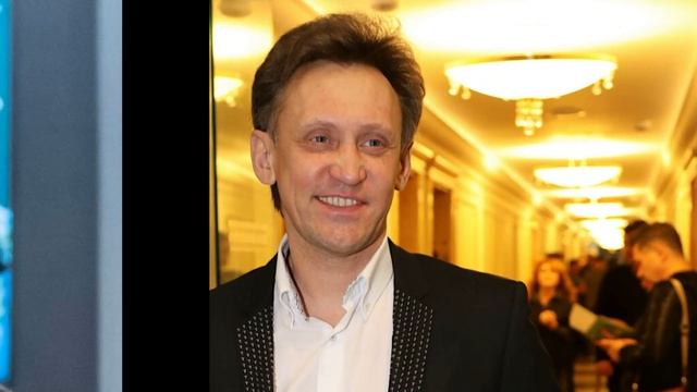 Тяжелая утрата для людей...Сегодня ночью великий артист России Сергей Дроботенко смотреть онлайн