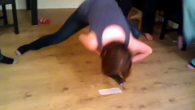 Cornflake Challenge/Cereal Box Challenge Game смотреть онлайн