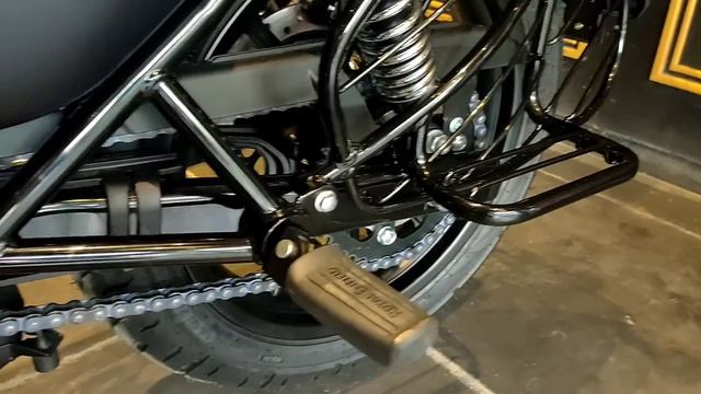 Royal Enfield Meteor 350 Stellar Black On road price features walk around review - value for money? смотреть онлайн