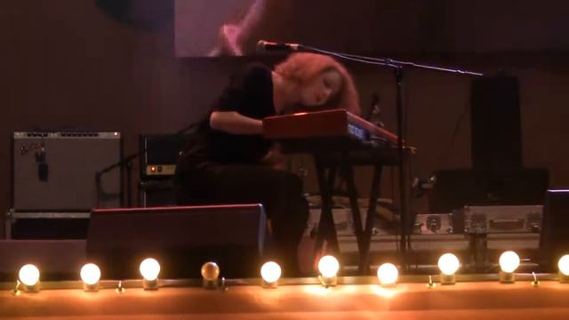 Alina Orlova - Miss Gittipin's second song @ЦПКиО `12 (16) смотреть онлайн