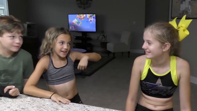 KAYLA GOES TO CHEER CAMP | We Are The Davises смотреть онлайн