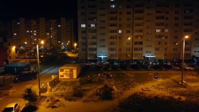 Стихотворение Андрея Санникова «Носишь сердце, прикасаешь руку...» Читает автор смотреть онлайн