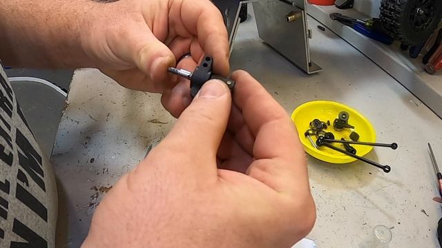 FIX IT! Driveshaft Upgrade for Traxxas Slash 2WD смотреть онлайн