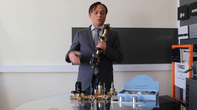 Встроенные термостатические смесители AQUAELITE смотреть онлайн
