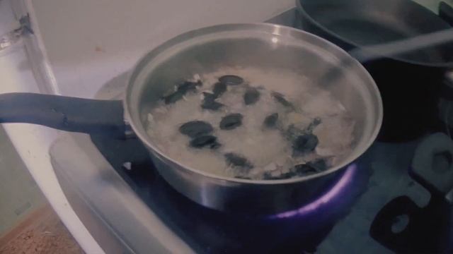 КАК ПРИГОТОВИТЬ ЖУКОВ ВО ФРИТЮРЕ СВОИМИ РУКАМИ смотреть онлайн