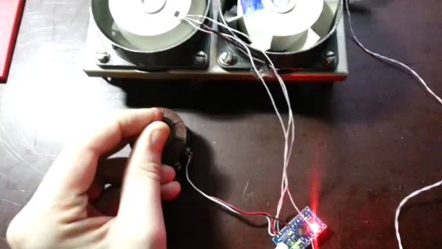 Простейшее управление вентилятором 220В смотреть онлайн