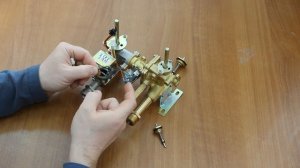 Менять или нет сальник штока ВГУ газовой колонки. To replace or not seal WGA of gas water heater?