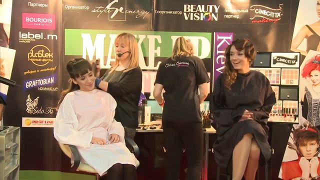 Make Up Trend Show. Создание образа для группы «Аферистки» смотреть онлайн