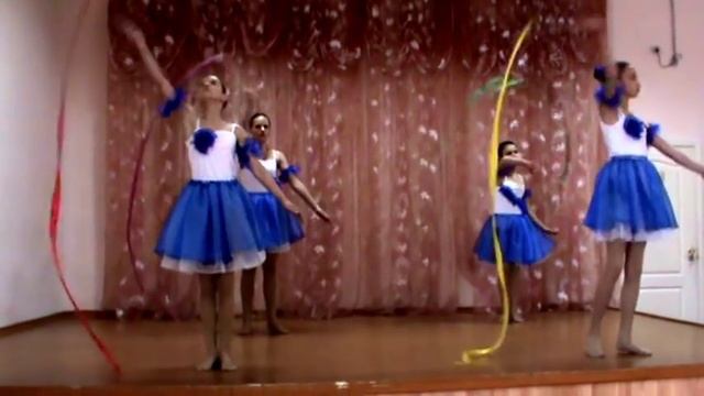 Хореографическая группа "Сапожок" - танец с лентами смотреть онлайн
