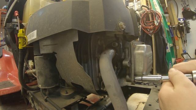Simple Fix on a Seized Hydrolocked Mower Engine #baldeagle242 смотреть онлайн