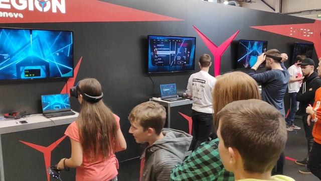 Lenovo Legion Y530 / GTX 1060 + Lenovo Explorer VR Headset / GameOn 2018