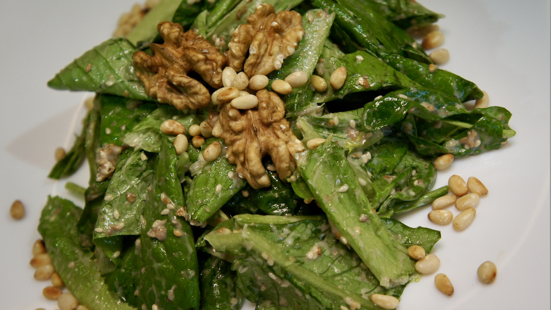 Салат Ромэн с ореховым соусом и шпинатом . Божественный и постный . смотреть онлайн