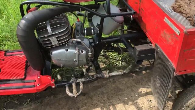 Мотороллер муравей с двигателем CZ.Выезд смотреть онлайн