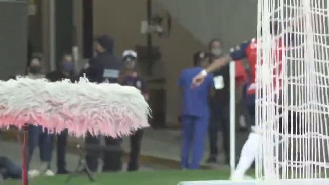 De crack el Gol Alexis Vega vs Pumas смотреть онлайн