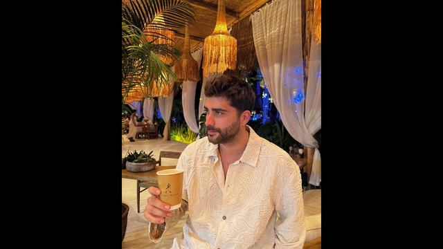 HUGE SCANDAL Dogukan rushed into the Sila's party!!! смотреть онлайн