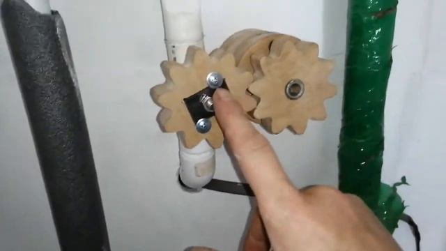 ❓ Для чего эти шестерёнки? ? Делаем водоколонку в доме