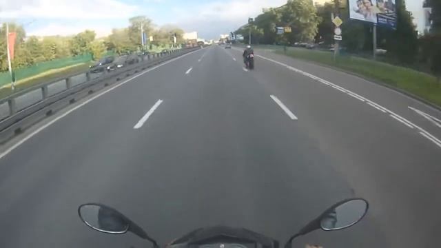 the city 300 km⁄h Збс обгон на мотоцикле по городу 300 км⁄ч смотреть онлайн