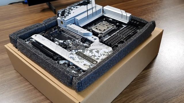 Montei um PC Full AMD Para Lives - RYZEN 9 7900X | RX 7900 XTX смотреть онлайн