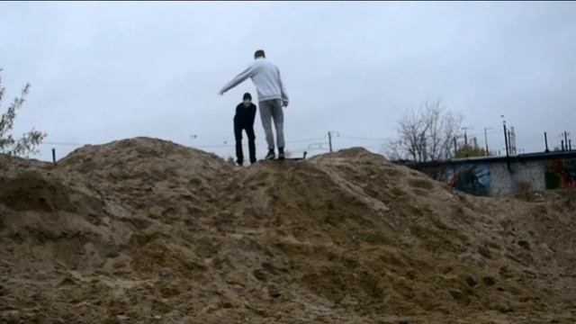 НАШЛИ НОВОЕ МЕСТО дЛЯ ТРЕНИРОВОК смотреть онлайн