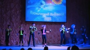 Танец инопланетян, современный танец (дети 10-11 лет)