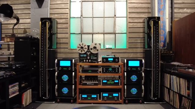 Lets Listen to a $300k Flagship McIntosh Stereo System смотреть онлайн