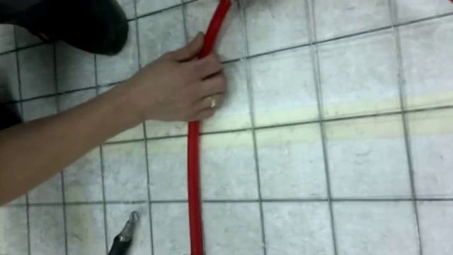 Монтаж системы "водяной тёплый пол".Учебный центр REHAU г. Москва смотреть онлайн