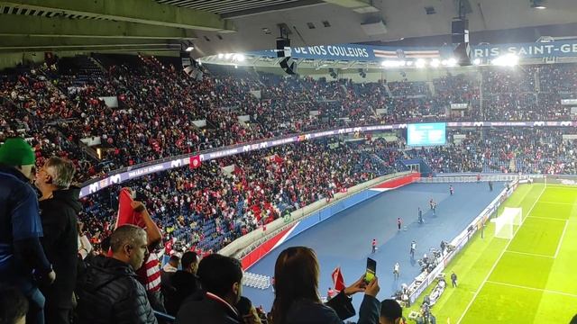 La présentation de l'équipe nationale de la Tunisie au parc de prince. смотреть онлайн