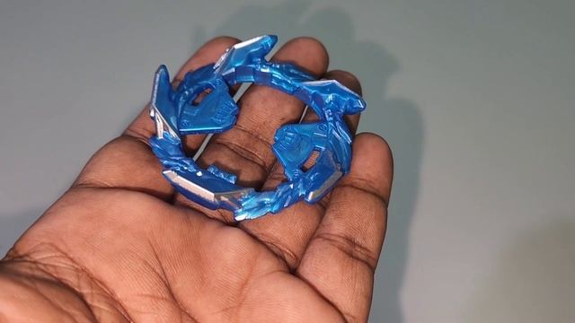 Beyblade Burst Super king B 160 King Helios Zn 1B смотреть онлайн