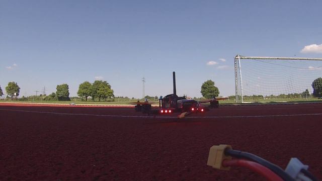 Quadrocopter starting crash смотреть онлайн