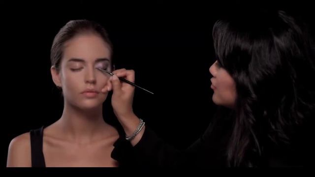 Clara Alonso Maybeline: "look" expert eyes смотреть онлайн