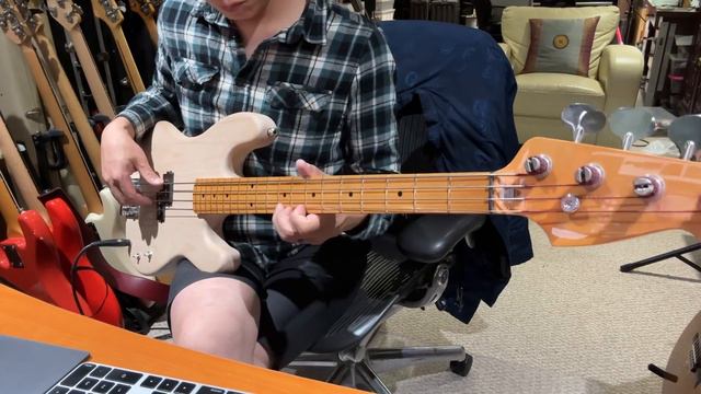 Fender Pure Vintage 63' Precision Pickup test drive смотреть онлайн
